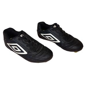 Umbro black white logo soccer cleats kids size 12